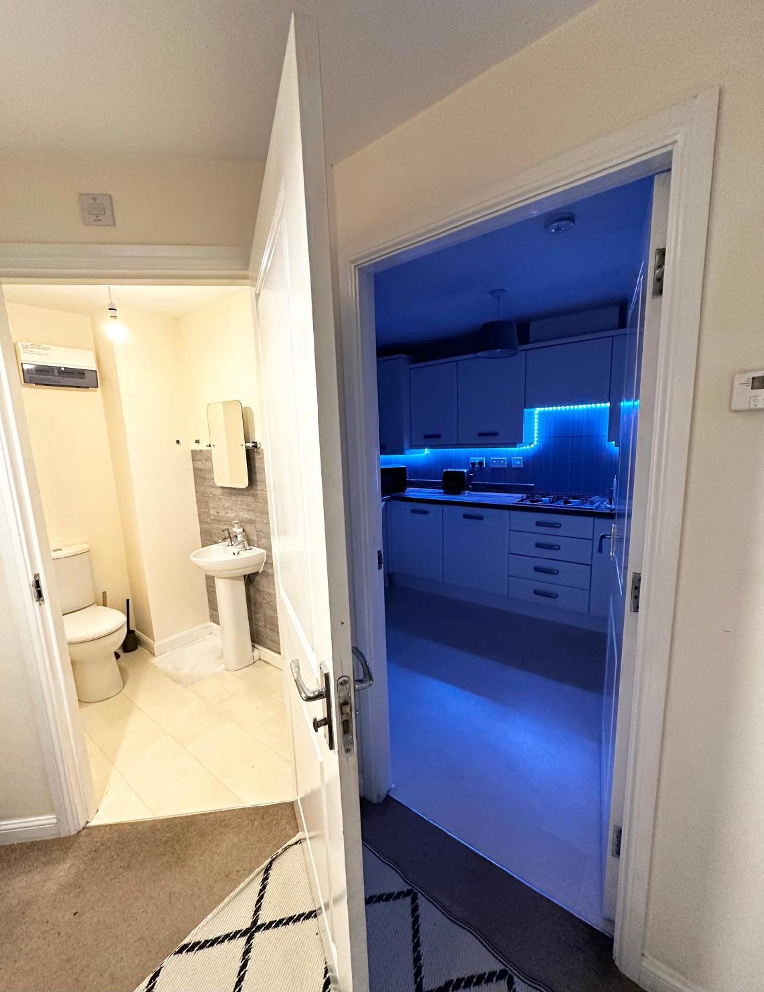 City Spa House: Spacious 10-sleeper With Jacuzzi Near Centre Liverpool